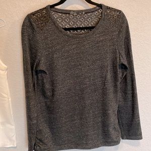 Prana Xs black heather long sleeve tee with lace detail shoulders cinched sides